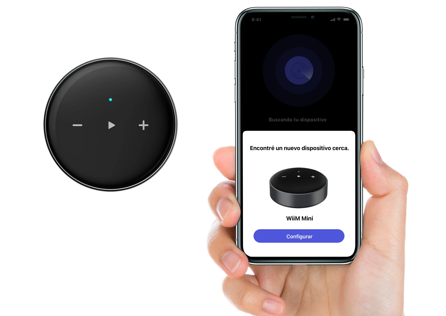 WiiM Mini en la mano para configuración fácil
